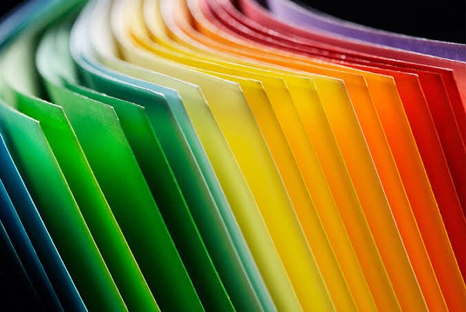 Direct dyes for paper colouring across shade range